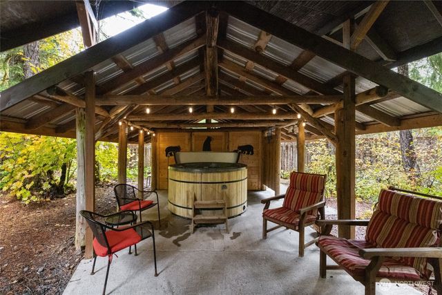 113 Big Creek Road, Ashford, WA 98304