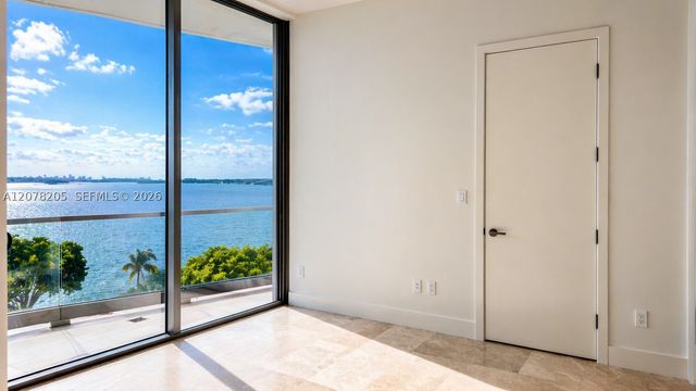 175 SE 25th rd 504, Miami, FL 33131