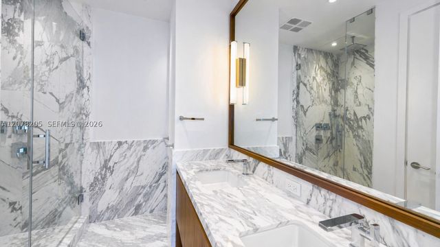 175 SE 25th rd 504, Miami, FL 33131