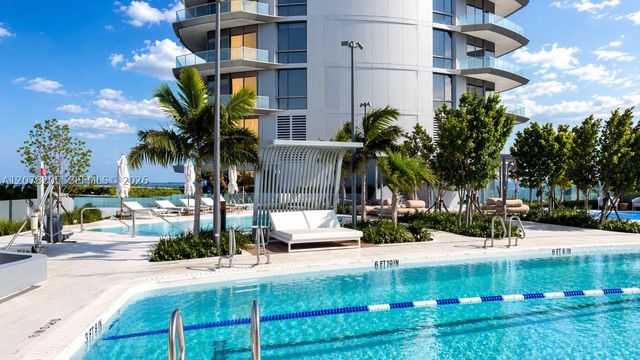 175 SE 25th rd 504, Miami, FL 33131