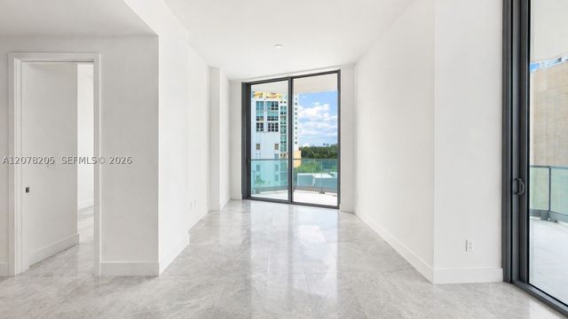 175 SE 25th rd 504, Miami, FL 33131