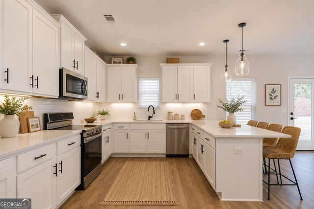 568 Cantrell Drive, Dallas, GA 30157
