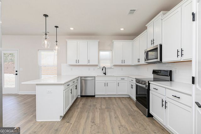 568 Cantrell Drive, Dallas, GA 30157