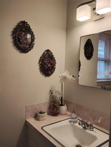 5431 Grape Street, Houston, TX 77096