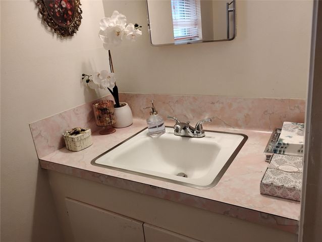 5431 Grape Street, Houston, TX 77096