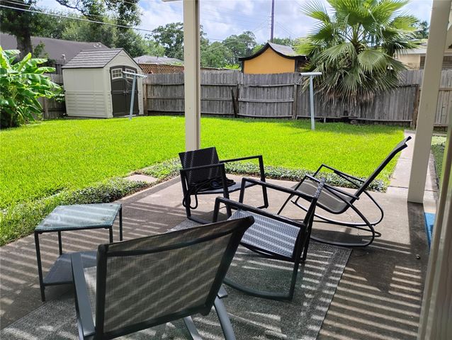5431 Grape Street, Houston, TX 77096