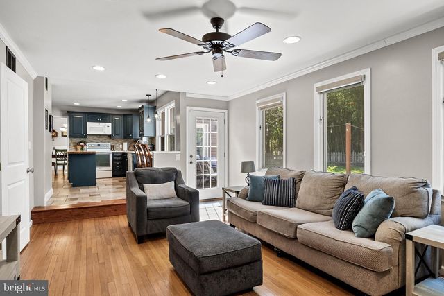 8 UTAH TRL, Medford, NJ 08055