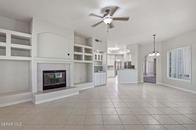 1413 IRON RIDGE Place, El Paso, TX 79912
