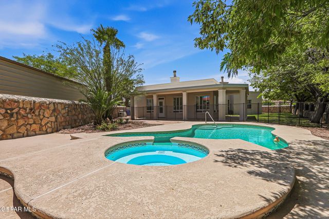 1413 IRON RIDGE Place, El Paso, TX 79912