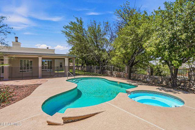1413 IRON RIDGE Place, El Paso, TX 79912