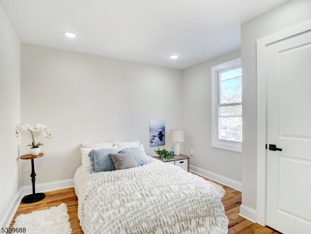 495 S Clinton St 2, East Orange City, NJ 07018