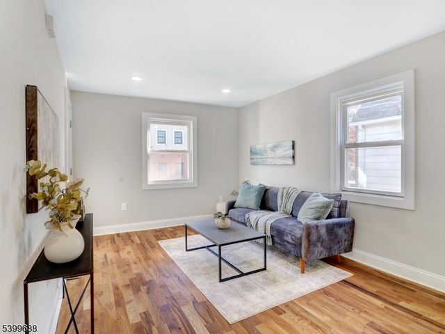 495 S Clinton St 2, East Orange City, NJ 07018