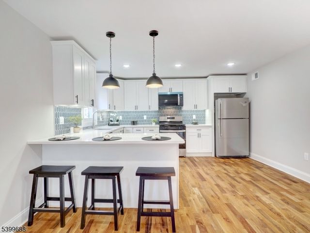 495 S Clinton St 2, East Orange City, NJ 07018