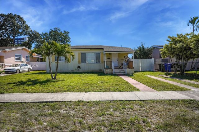 570 NE 169th St, North Miami Beach, FL 33162