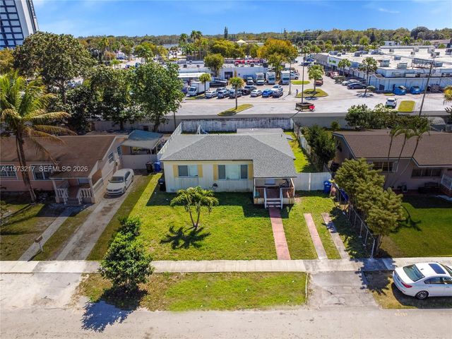 570 NE 169th St, North Miami Beach, FL 33162