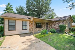 5717 Iroquois Drive, Horn Lake, MS 38637
