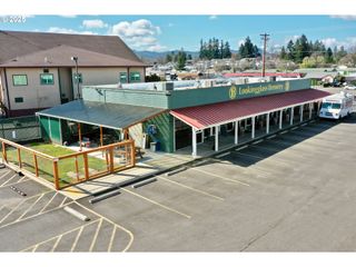 190 Se MAIN St, Winston, OR 97496