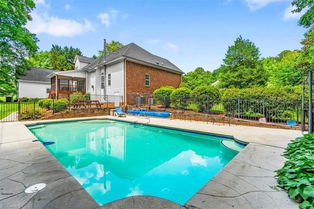 583 Carson Ridge Drive, Oak Ridge, NC 27310