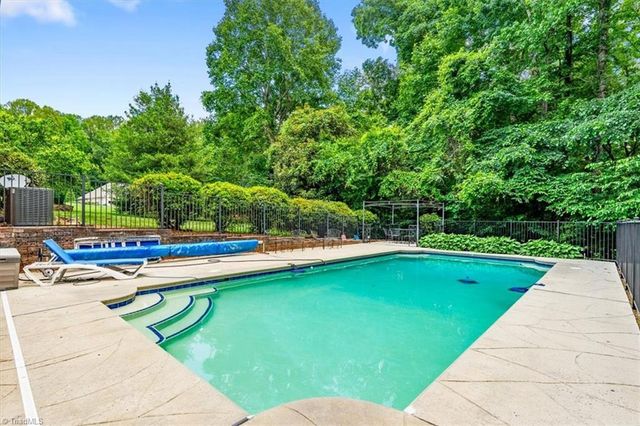583 Carson Ridge Drive, Oak Ridge, NC 27310
