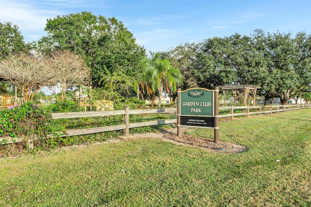 509 Breakwater Terrace, Sebastian, FL 32958