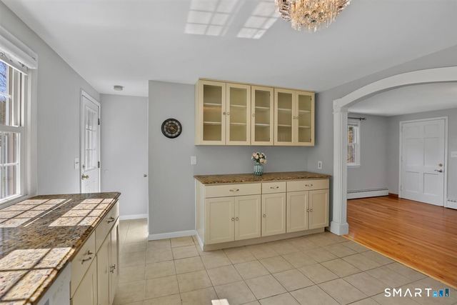7 Mohawk Drive, Farmington, CT 06085