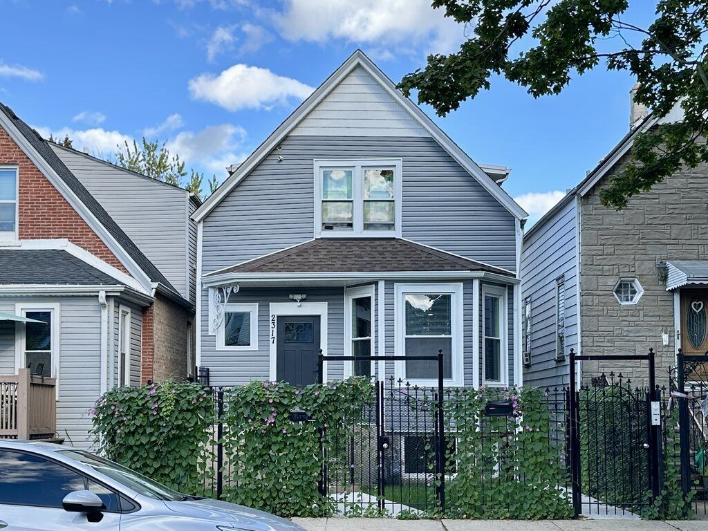 2317 N KEELER Street 1, Chicago, IL 60639