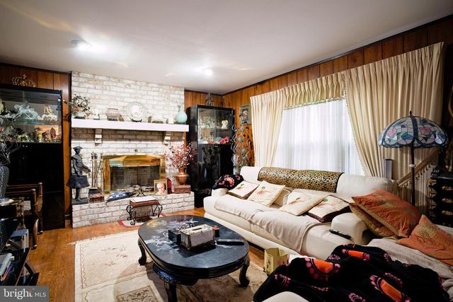 2713 CENTER ST, Bethlehem, PA 18017