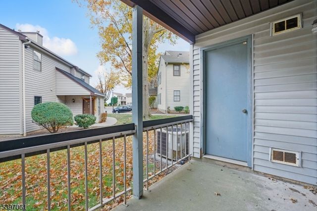 809 Woodbridge Commons Way, Woodbridge Twp., NJ 08830