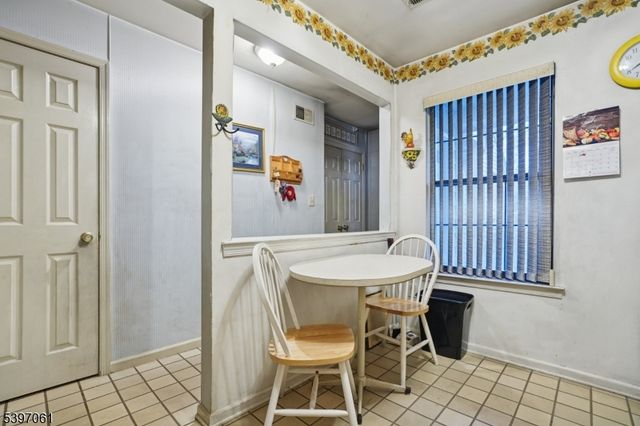 809 Woodbridge Commons Way, Woodbridge Twp., NJ 08830