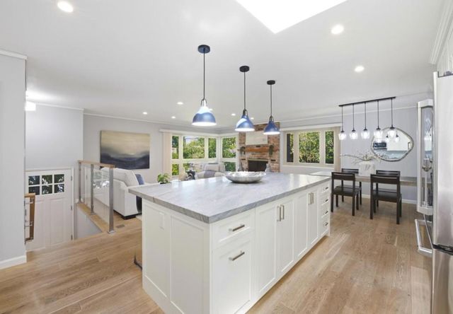 3642 Farm Hill Boulevard, Redwood City, CA 94061