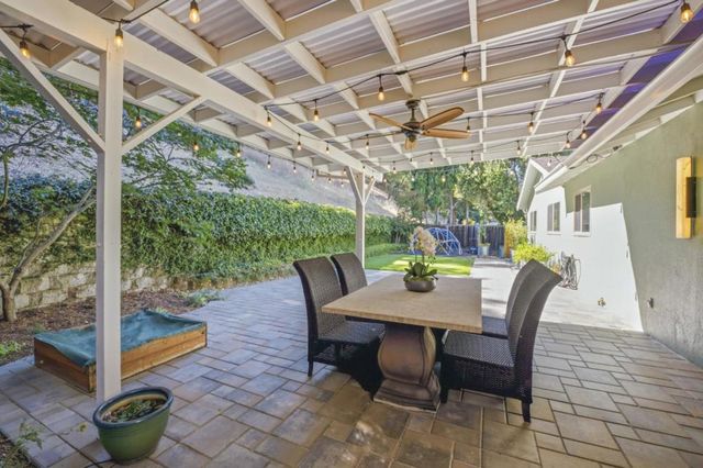 3642 Farm Hill Boulevard, Redwood City, CA 94061