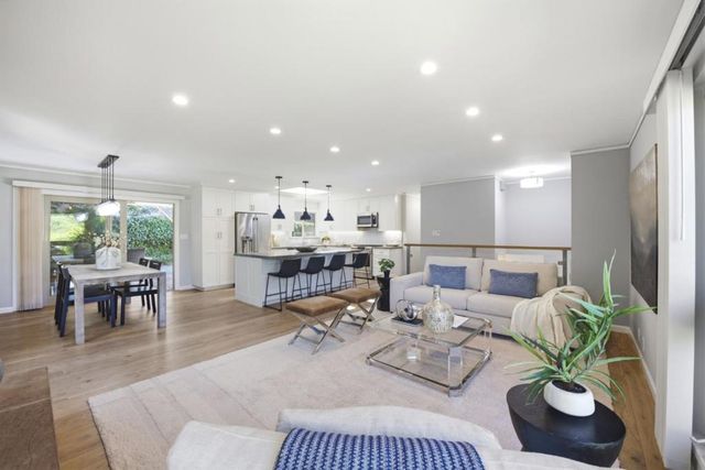 3642 Farm Hill Boulevard, Redwood City, CA 94061