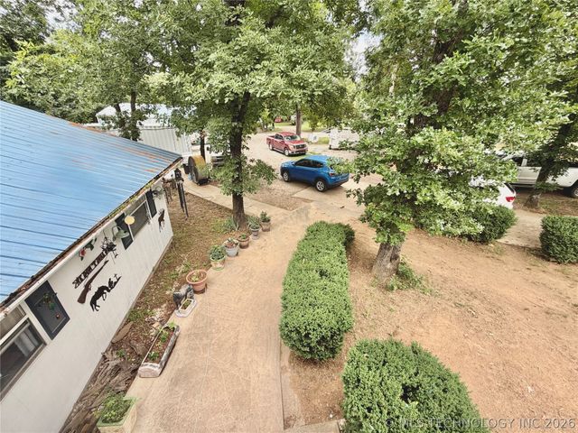 13 Wildflower Road, Eufaula, OK 74432