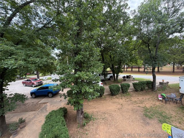 13 Wildflower Road, Eufaula, OK 74432