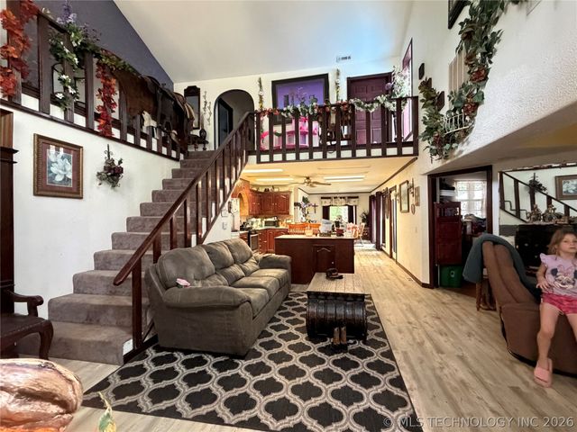 13 Wildflower Road, Eufaula, OK 74432