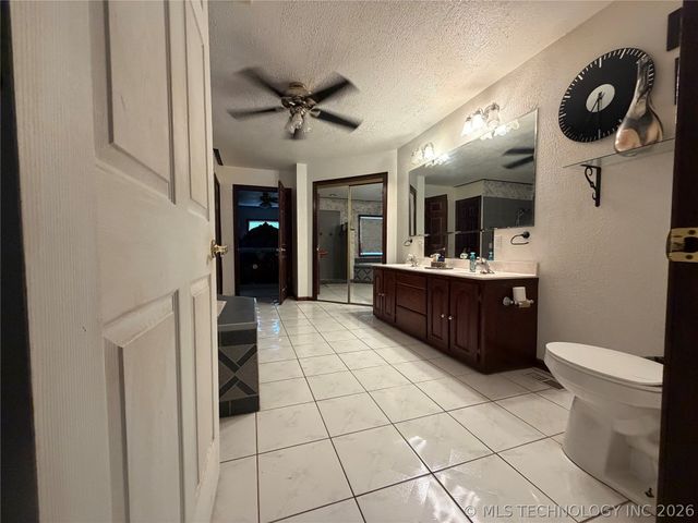 13 Wildflower Road, Eufaula, OK 74432