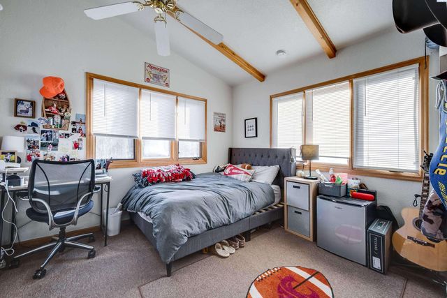 1215 NE Myrtle St, Pullman, WA 99163