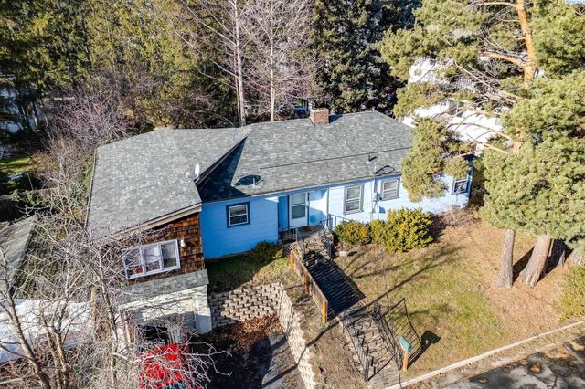 1215 NE Myrtle St, Pullman, WA 99163