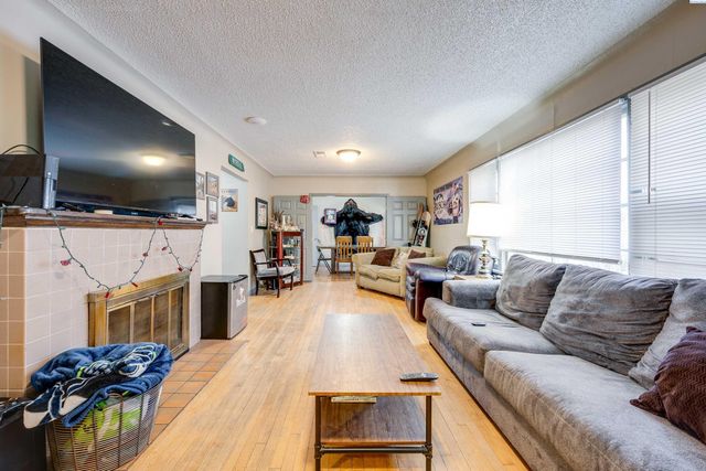 1215 NE Myrtle St, Pullman, WA 99163