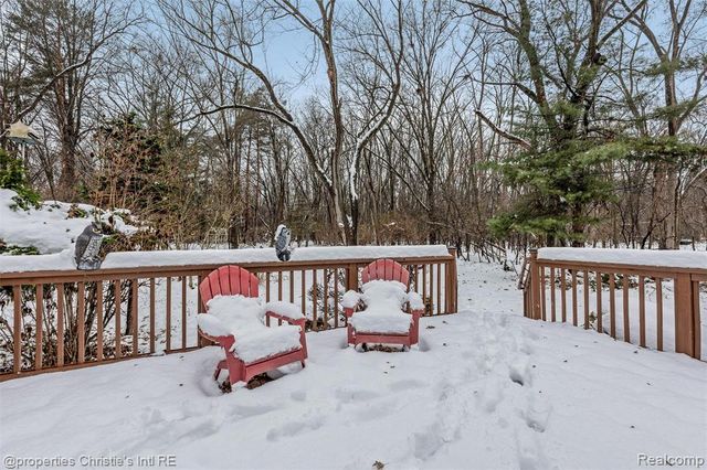 23245 Hunters Lane, Southfield, MI 48033