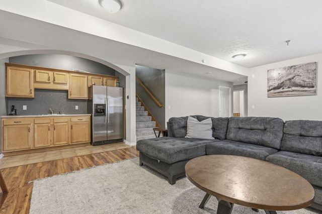 5436 S Michigan Avenue, Springfield, MO 65810