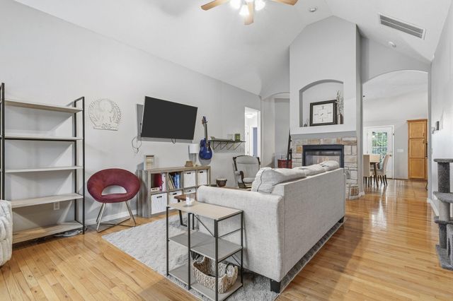 5436 S Michigan Avenue, Springfield, MO 65810