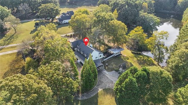 5422 Hill Road SW, Powder Springs, GA 30127