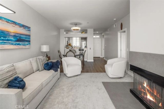 20331 Bluffside 321, Huntington Beach, CA 92646