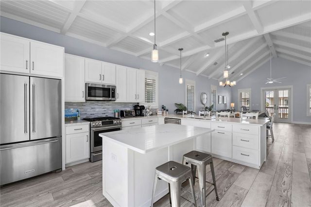 102 Agave, Port Aransas, TX 78373