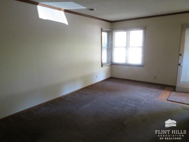 1109 Country Club Lane, Junction City, KS 66441