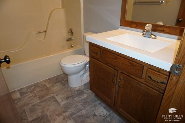 1109 Country Club Lane, Junction City, KS 66441