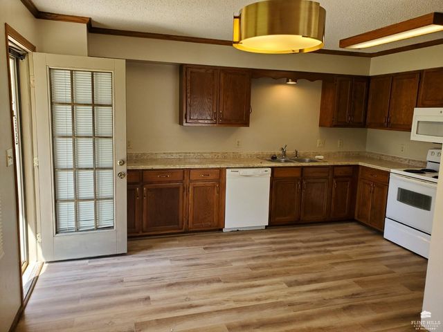 1109 Country Club Lane, Junction City, KS 66441