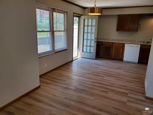 1109 Country Club Lane, Junction City, KS 66441