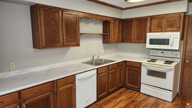 1109 Country Club Lane, Junction City, KS 66441